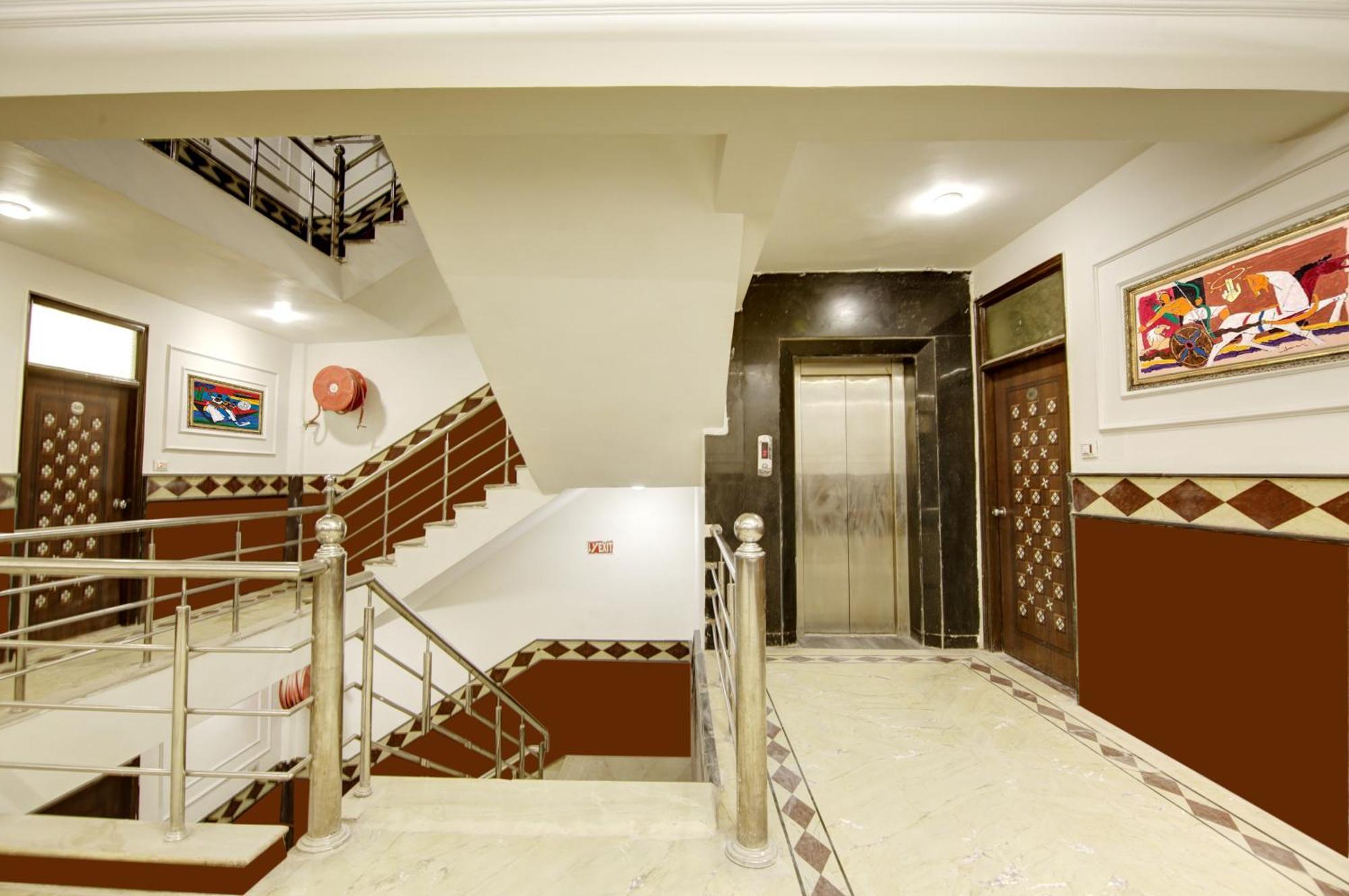 Hotel Star Villa - Front Of New Delhi Railway Station & 5 Minute From Connaught Place Kültér fotó