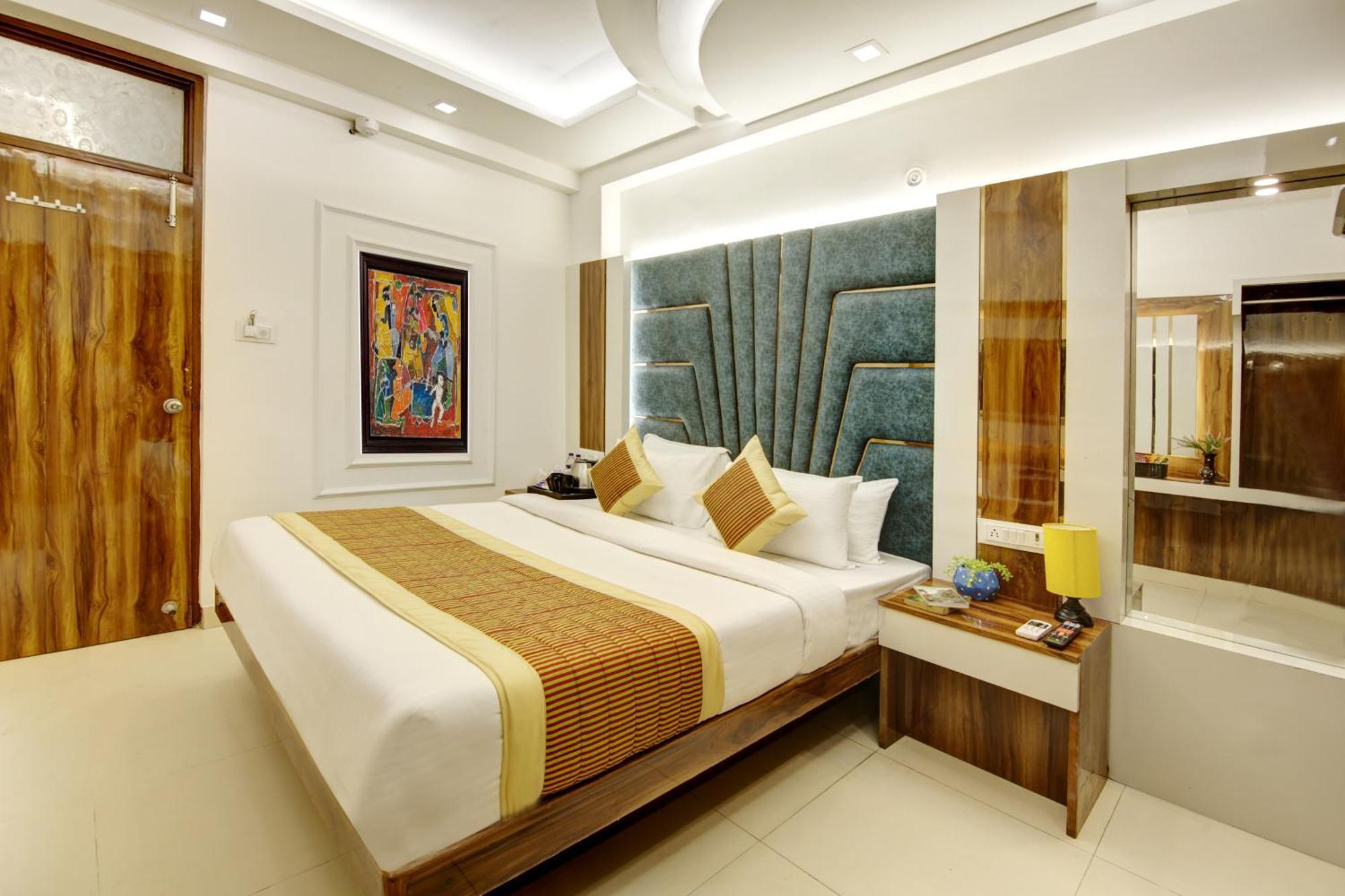 Hotel Star Villa - Front Of New Delhi Railway Station & 5 Minute From Connaught Place Kültér fotó
