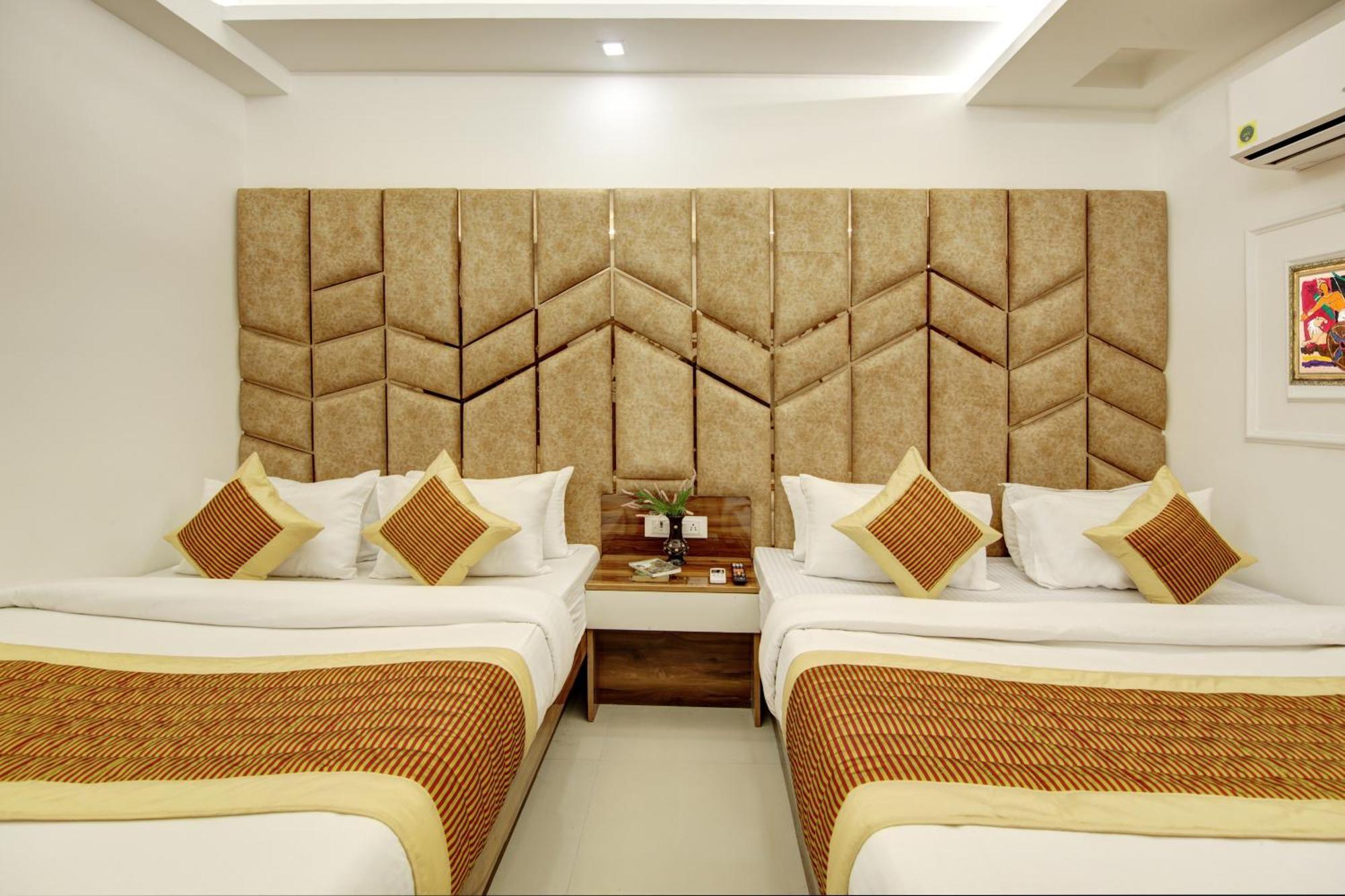 Hotel Star Villa - Front Of New Delhi Railway Station & 5 Minute From Connaught Place Kültér fotó